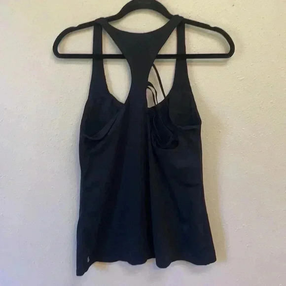 FABLETICS Women’s Tank Top W/ Built In Sports Bra - Picture 5 of 8
